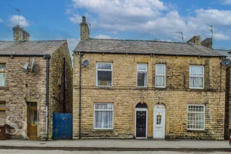 Buxton Road, Whaley Bridge, SK23 3 bed semi