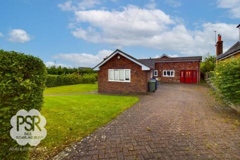 Counting House Road, Disley, SK12 4 bed detached bungalow for sale