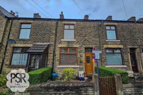 Buxton Road, New Mills, SK22 2 bed terraced house for sale