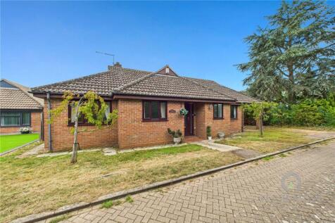 The Orchard, Towcester NN12 3 bed bungalow for sale