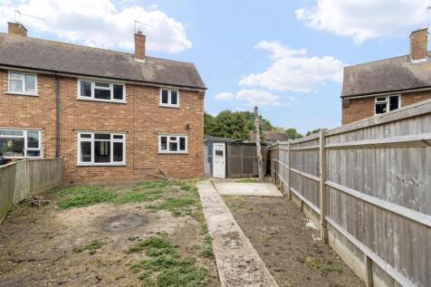 Southfield, Polegate BN26 2 bed end of terrace house for sale