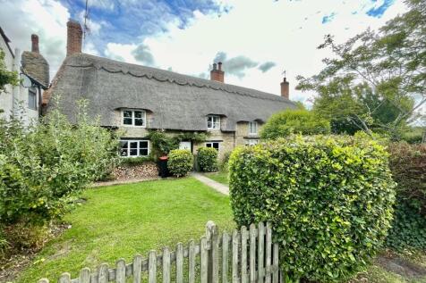 3 bedroom cottage for sale