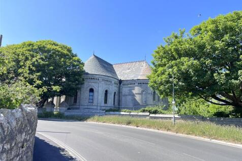 Detached house for sale
