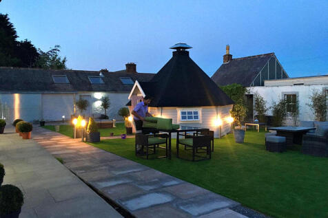 Detached house for sale