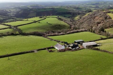 5 bedroom smallholding for sale