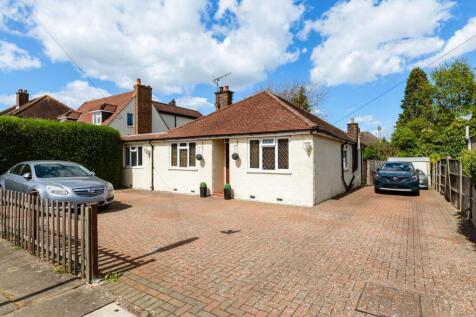 3 bedroom detached bungalow for sale