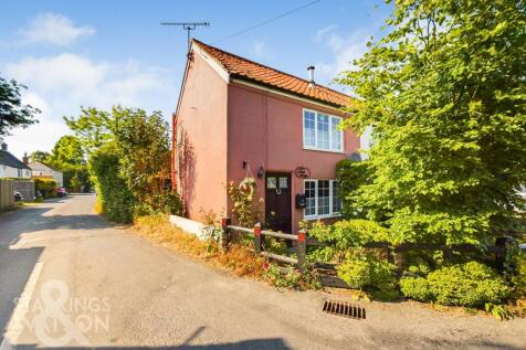 The Street, Norwich NR14 2 bed cottage for sale