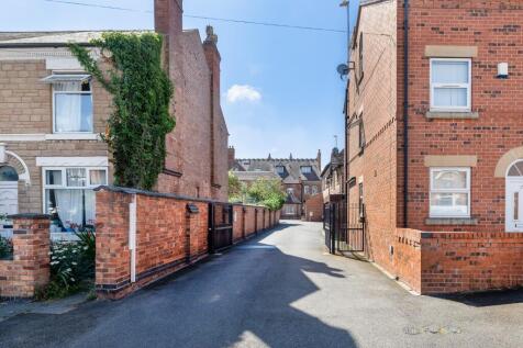 Upper Wellington Street, Long Eaton NG10 1 bed apartment for sale