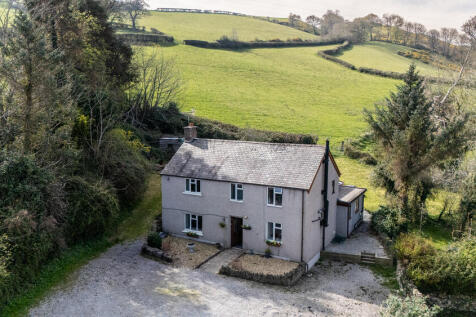 TY Derwen & Associated Land, Ffordd... 3 bed detached house for sale