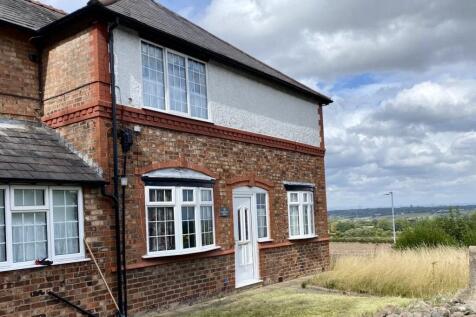 28 Kingsley Road, Frodsham, Cheshire... 2 bed end of terrace house for sale