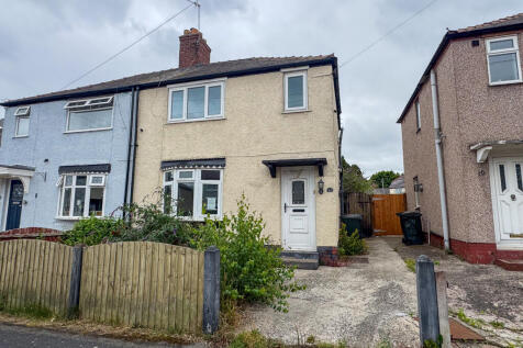 12 Hawthorn Road, Little Sutton... 2 bed semi