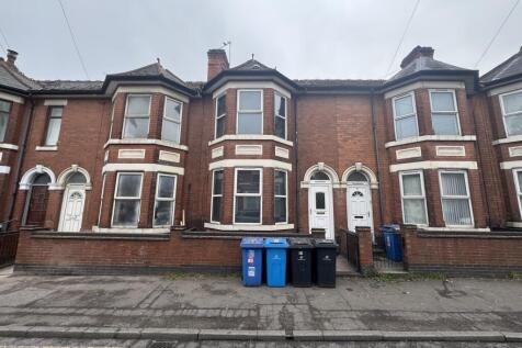 69 Walbrook Road, Derby, Derbyshire... 8 bed house for sale
