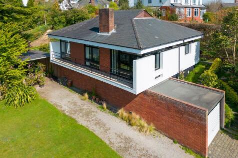 Wigan Lane, Wigan WN1 2 bed detached house for sale