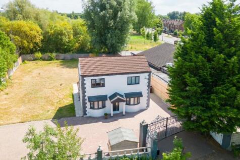 Scot Lane, Wigan WN5 3 bed detached house for sale