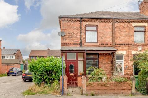 Billinge Road, Wigan WN5 2 bed terraced house for sale
