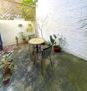 3 bedroom town house for sale