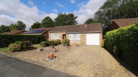 2 bedroom detached bungalow for sale