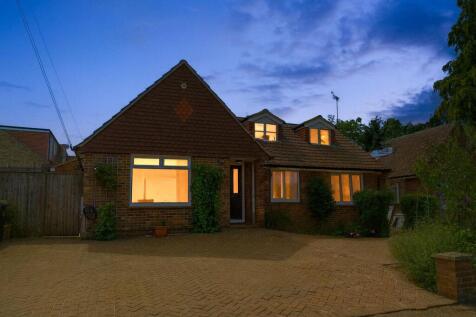 Orchard Way, Hurstpierpoint BN6 5 bed chalet for sale