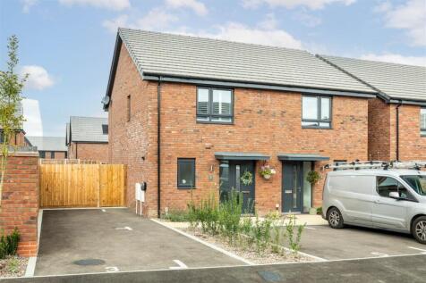 Lenthall Place, Hassocks BN6 2 bed semi