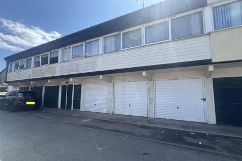 Bicknell Croft, West Midlands B14 2 bed flat for sale
