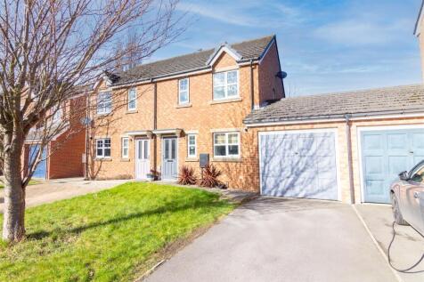 3 bedroom semi-detached house for sale