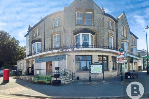 7 bedroom end of terrace house for sale