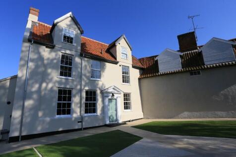 4 bedroom semi-detached house for sale