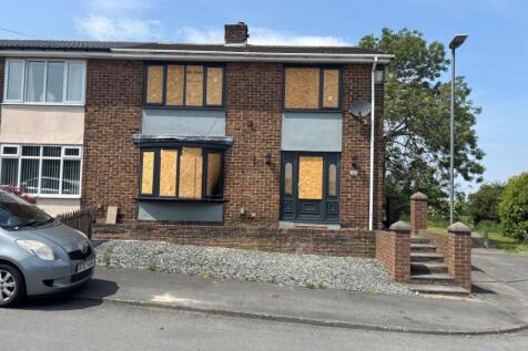 3 bedroom semi-detached house for sale