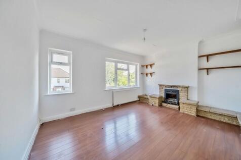 2 bedroom maisonette for sale