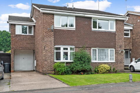 3 bedroom semi-detached house for sale