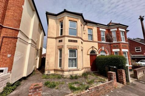 4 Warwick Road, Bournemouth, Dorset... 4 bed semi