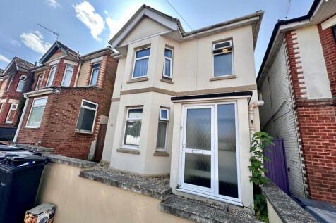 18 Frampton Road, Bournemouth... 4 bed detached house for sale