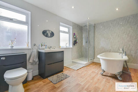 6 bedroom terraced house for sale