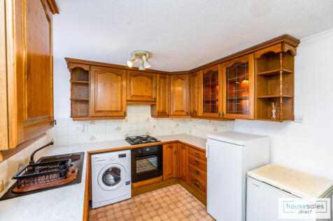 3 bedroom town house for sale