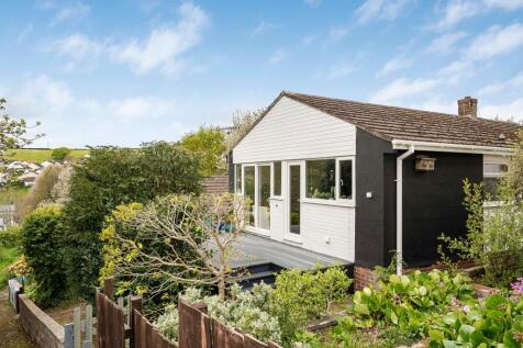2 bedroom detached house for sale