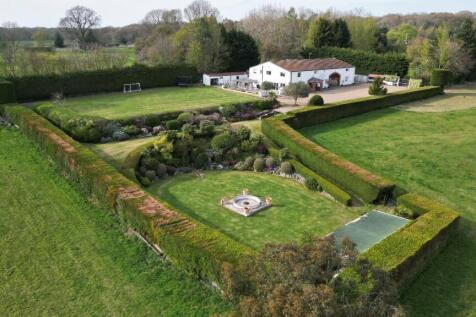 9 bedroom detached house for sale