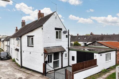 1 bedroom end of terrace house for sale