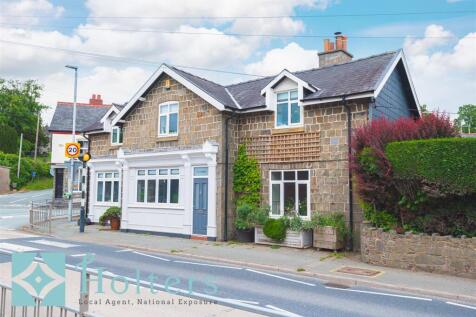 Llandinam SY17 4 bed detached house for sale