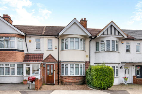 Chelston Road, Ruislip 2 bed terraced house for sale