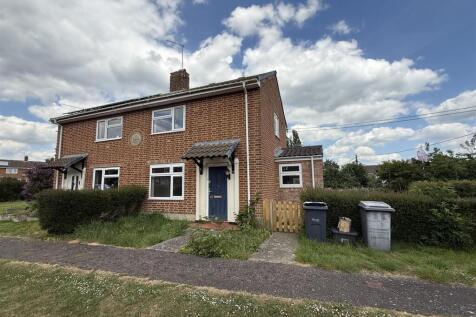 2 bedroom semi-detached house for sale