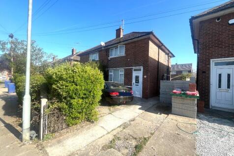 2 bedroom semi-detached house for sale