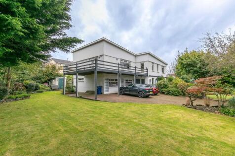 5 bedroom house for sale