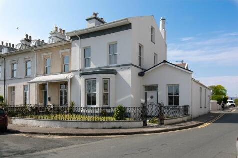 5 bedroom house for sale