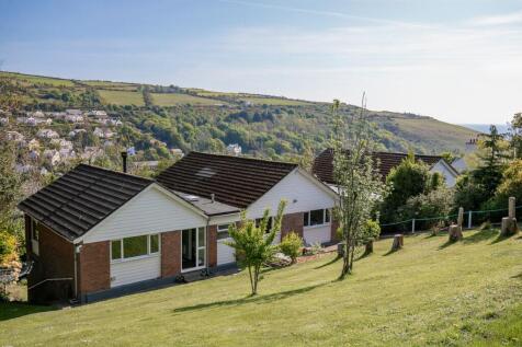 4 bedroom bungalow for sale