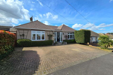 2 bedroom detached bungalow for sale