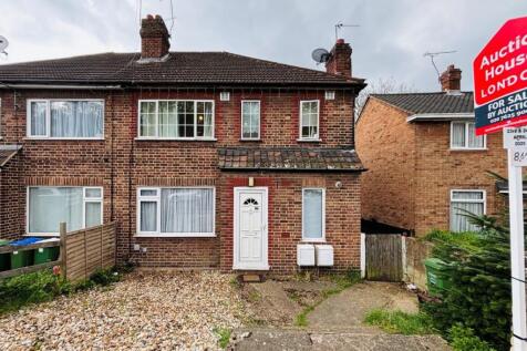 86A Holly Hill Road, Erith, Kent, DA8... 2 bed flat for sale