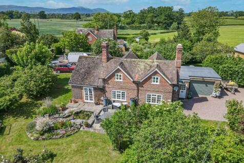 Magnolia Cottage, Stanks Lane... 4 bed detached house for sale