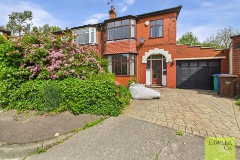 3 bedroom semi-detached house for sale