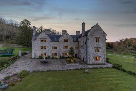 6 bedroom country house for sale