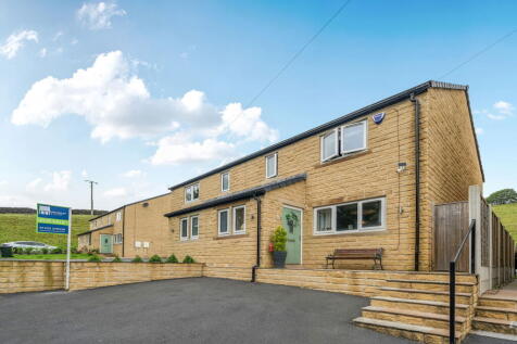 Ryan Grove, Keighley, West Yorkshire... 3 bed semi